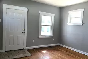 137 W Arlee Ave, Saint Louis, MO 63125 - Photo 2