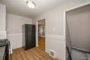 10217 Cabot Dr, Saint Louis, MO 63137 - Photo 16