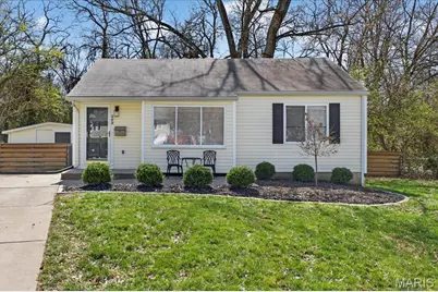 303 Corona Court, Saint Louis, MO 63119 - Photo 2