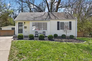 303 Corona Ct, Saint Louis, MO 63119 - Photo 2
