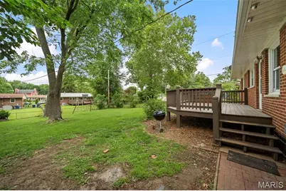 265 W Saint Anthony Lane, Florissant, MO 63031 - Photo 36