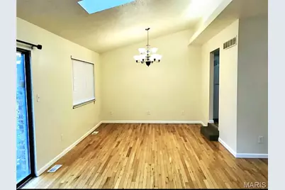 2049 Kentmore Lane, Chesterfield, MO 63017 - Photo 6