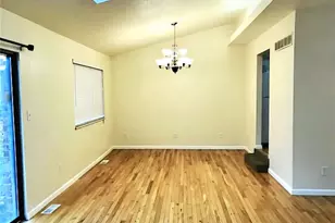 2049 Kentmore Ln, Chesterfield, MO 63017 - Photo 6