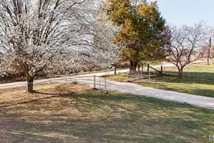105 Rohrer Rd, Bourbon, MO 65441 - Photo 18