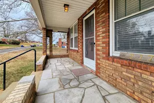 217 Emerling Dr, Normandy, MO 63121 - Photo 2
