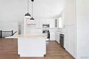 4921 Nadine Ln, Saint Louis, MO 63129 - Photo 6