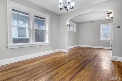 4972 Tholozan Avenue, Saint Louis, MO 63109 - Photo 10