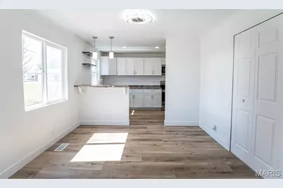 704 S Taylor Avenue, New Melle, MO 65013 - Photo 8