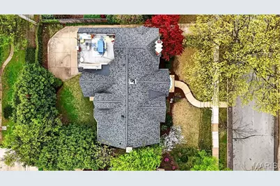 7508 York Drive #A, Saint Louis, MO 63105 - Photo 4