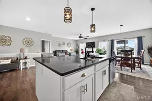 527 Columbia Downs, Lake Saint Louis, MO 63367 - Photo 8