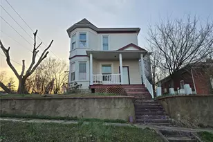 122 S 2nd St, De Soto, MO 63020 - Photo 1