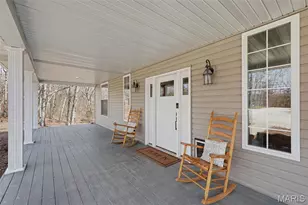 27669 Jackson Ct, Warrenton, MO 63383 - Photo 2