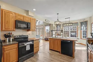 27669 Jackson Ct, Warrenton, MO 63383 - Photo 4