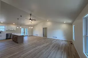 5722 Brady Rd, Hannibal, MO 63401 - Photo 2