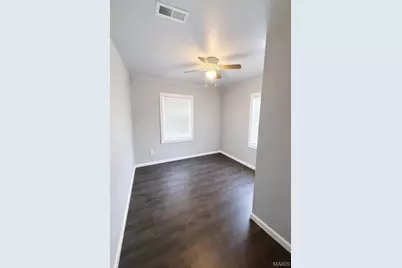 3678 Elsa Avenue, Saint Ann, MO 63074 - Photo 8