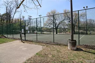 1033 Wilton Royal Dr, Creve Coeur, MO 63146 - Photo 38