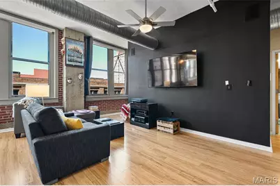 1627 Locust Street #402, Saint Louis, MO 63103 - Photo 10