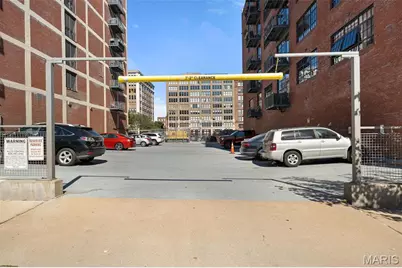 1627 Locust Street #402, Saint Louis, MO 63103 - Photo 30