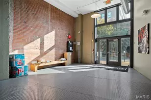 1627 Locust St, Saint Louis, MO 63103 - Photo 46