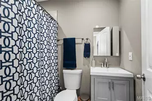 7205 Pennsylvania Ave, Saint Louis, MO 63111 - Photo 8