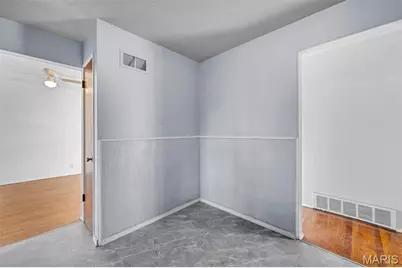 9014 Ellison Drive, Jennings, MO 63136 - Photo 18