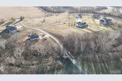 5 Seabiscuit Drive, Troy, MO 63379 - Photo 4