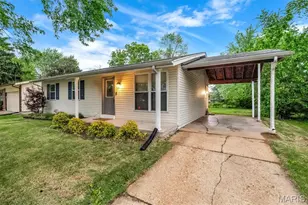 2916 Oriental Dr, Florissant, MO 63031 - Photo 2