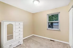 2916 Oriental Dr, Florissant, MO 63031 - Photo 18