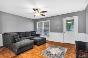 2916 Oriental Dr, Florissant, MO 63031 - Photo 8