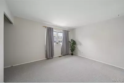 140 Burtonwood Drive, Ballwin, MO 63011 - Photo 10