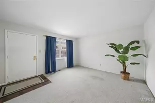 140 Burtonwood Dr, Ballwin, MO 63011 - Photo 2