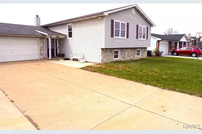 1455 Bridlespur Drive, Wentzville, MO 63385 - Photo 2