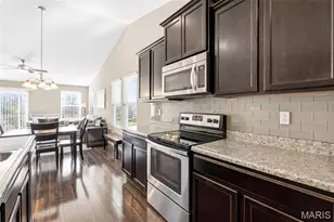 2909 Preston Woods Trail, O'Fallon, MO 63367 - Photo 8