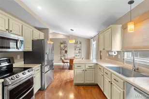 2108 Ashton Hills Ct, Washington, MO 63090 - Photo 10