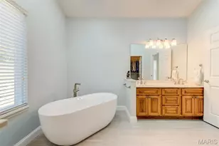 10825 Larkspur Dr, Saint Louis, MO 63123 - Photo 24