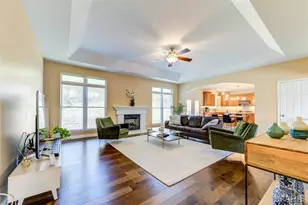 10825 Larkspur Dr, Saint Louis, MO 63123 - Photo 8