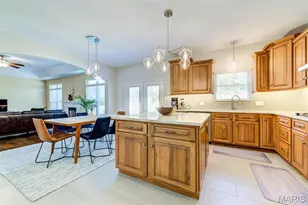 10825 Larkspur Dr, Saint Louis, MO 63123 - Photo 16