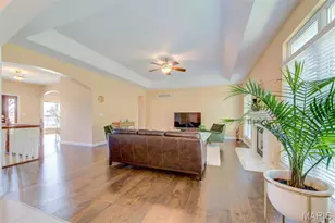 10825 Larkspur Dr, Saint Louis, MO 63123 - Photo 6