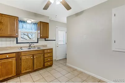 6437 Colletta Drive, Saint Louis, MO 63139 - Photo 10