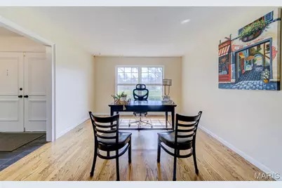 323 Chipley Circle, Ballwin, MO 63011 - Photo 8