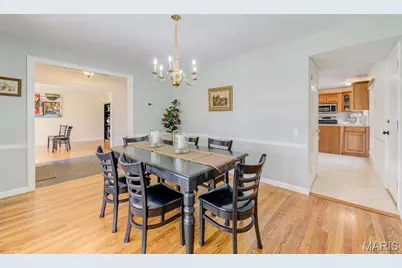 323 Chipley Circle, Ballwin, MO 63011 - Photo 10