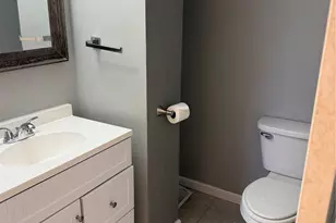 1119 N McKnight Rd, University City, MO 63132 - Photo 12