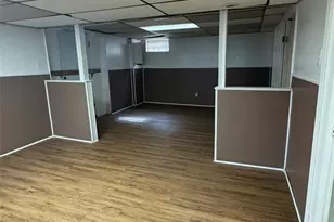 10418 Castle Dr, Saint Louis, MO 63136 - Photo 16