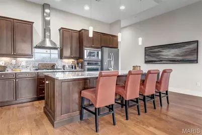 8025 Maryland Ave #3D, Clayton, MO 63105 - Photo 6