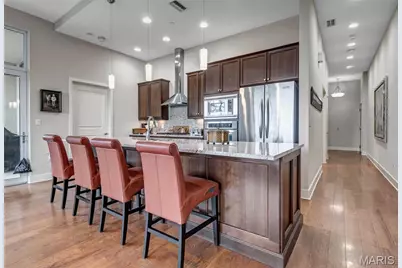 8025 Maryland Ave #3D, Clayton, MO 63105 - Photo 2