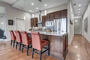 8025 Maryland Ave, Clayton, MO 63105 - Photo 2