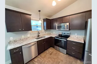 119 Albany Manor Drive, Wentzville, MO 63385 - Photo 2