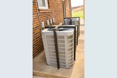 1401 E Prairie Avenue, Saint Louis, MO 63107 - Photo 46