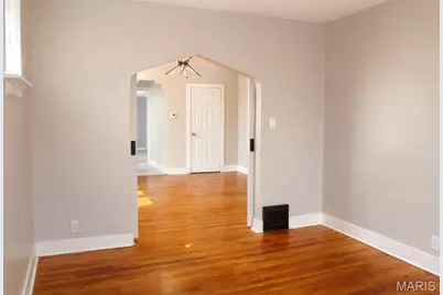 1401 E Prairie Avenue, Saint Louis, MO 63107 - Photo 30