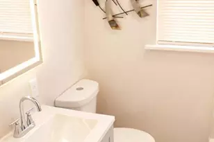 1401 E Prairie Ave, Saint Louis, MO 63107 - Photo 14